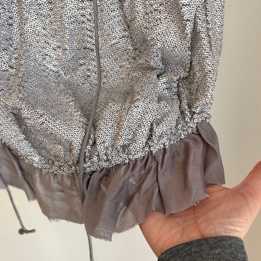 Sachin + Babi 100% silk Silver metallic Sleeveless Top w/ Ruffle Details women M - Picture 7 of 10